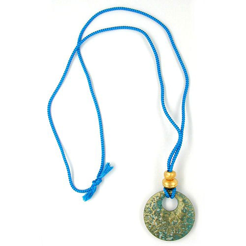 Kette 40mm Krokoplatte blau-türkis-goldschimmer Kunststoff Kordel hellblau 90cm