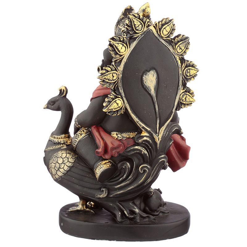 Ganesh Figur mit Rohr und Pfau